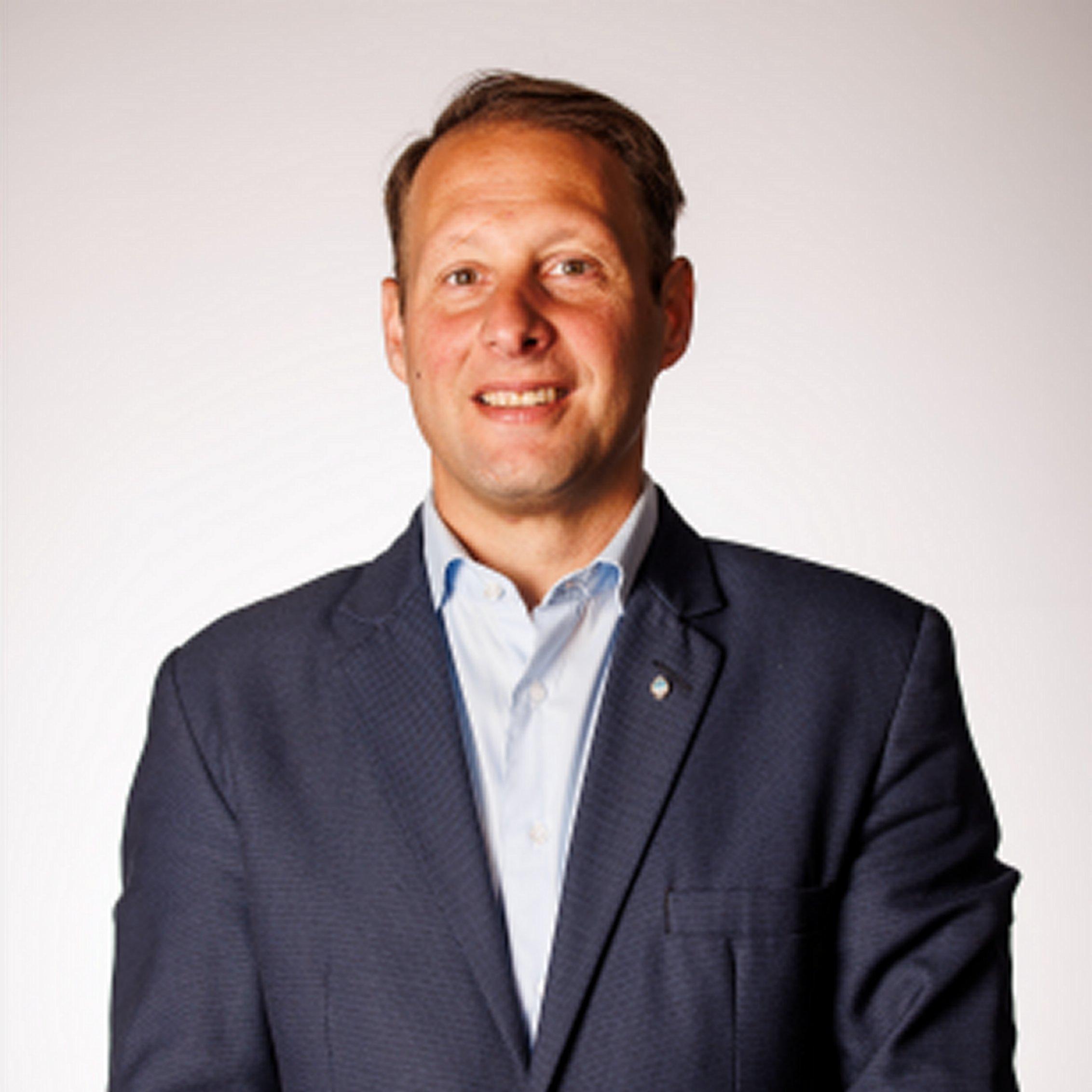 C.P.N. Marcelo Edmundo Albaca Petersen